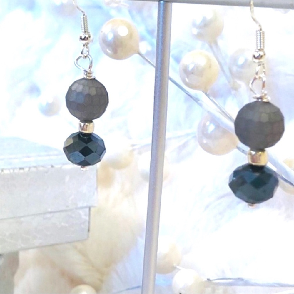 Sterling Silver Earrings Matte Grey Genuine Crystal Modern Chic French Chic - Picture 10 of 13